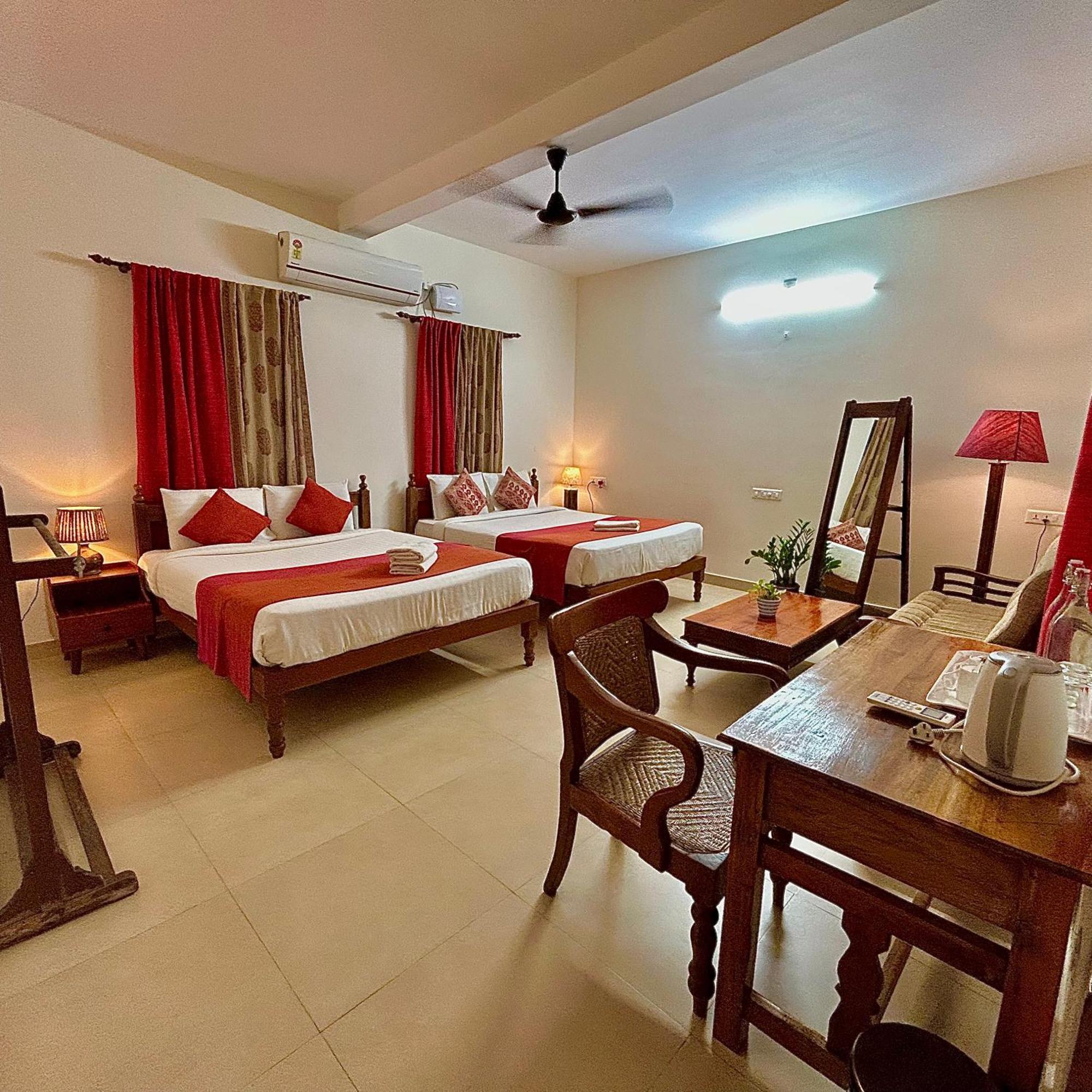 Santa Maria, Trivandrum - An Airport Boutique By The Sea Bed & Breakfast Thiruvananthapuram Bagian luar foto