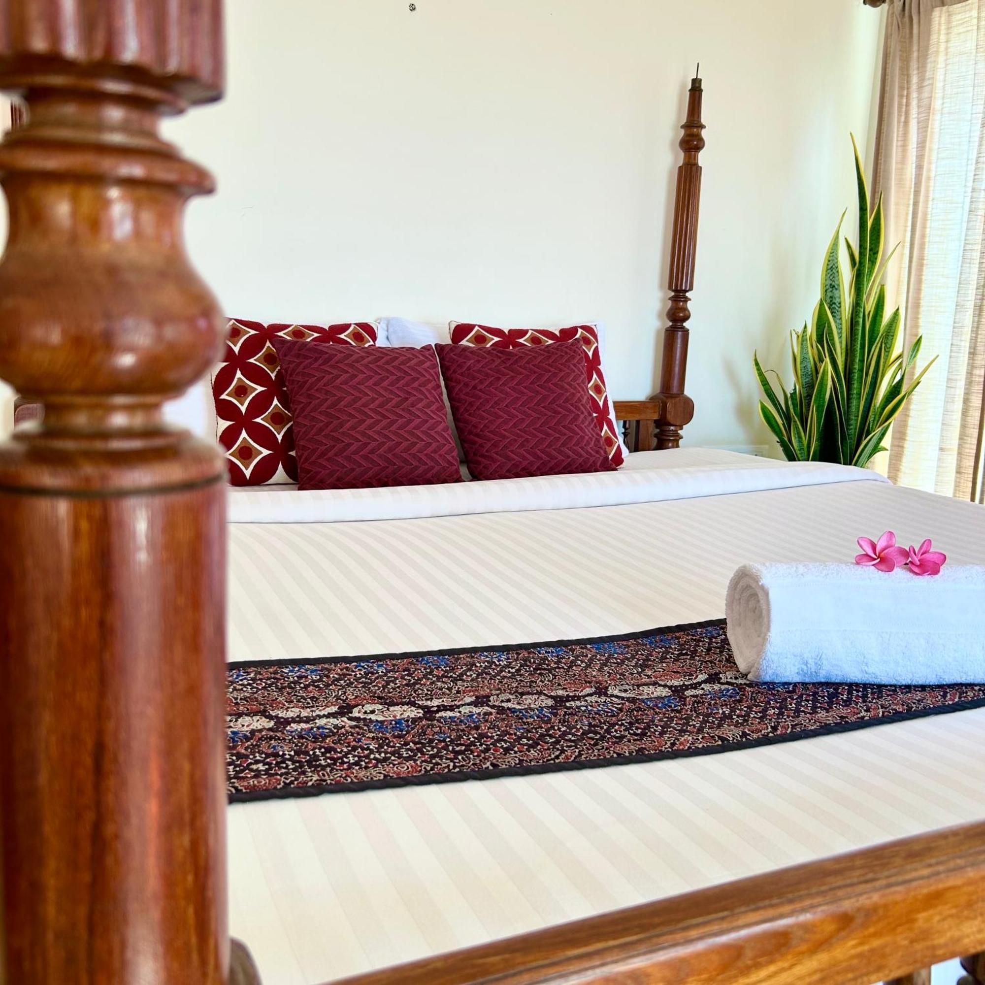 Santa Maria, Trivandrum - An Airport Boutique By The Sea Bed & Breakfast Thiruvananthapuram Bagian luar foto