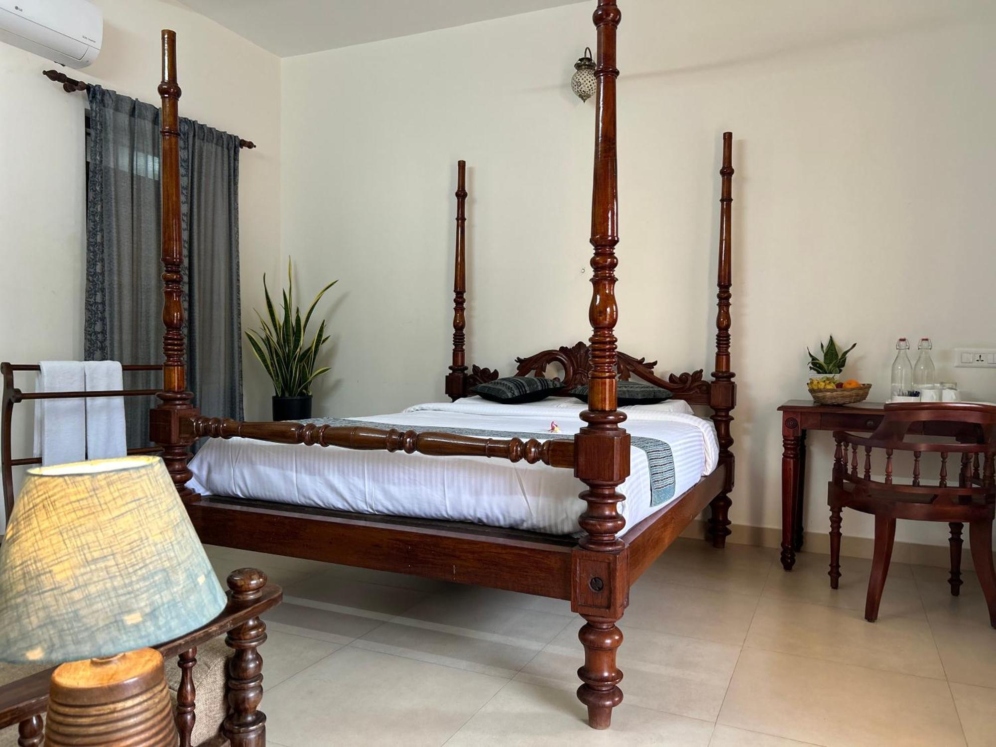 Santa Maria, Trivandrum - An Airport Boutique By The Sea Bed & Breakfast Thiruvananthapuram Bagian luar foto